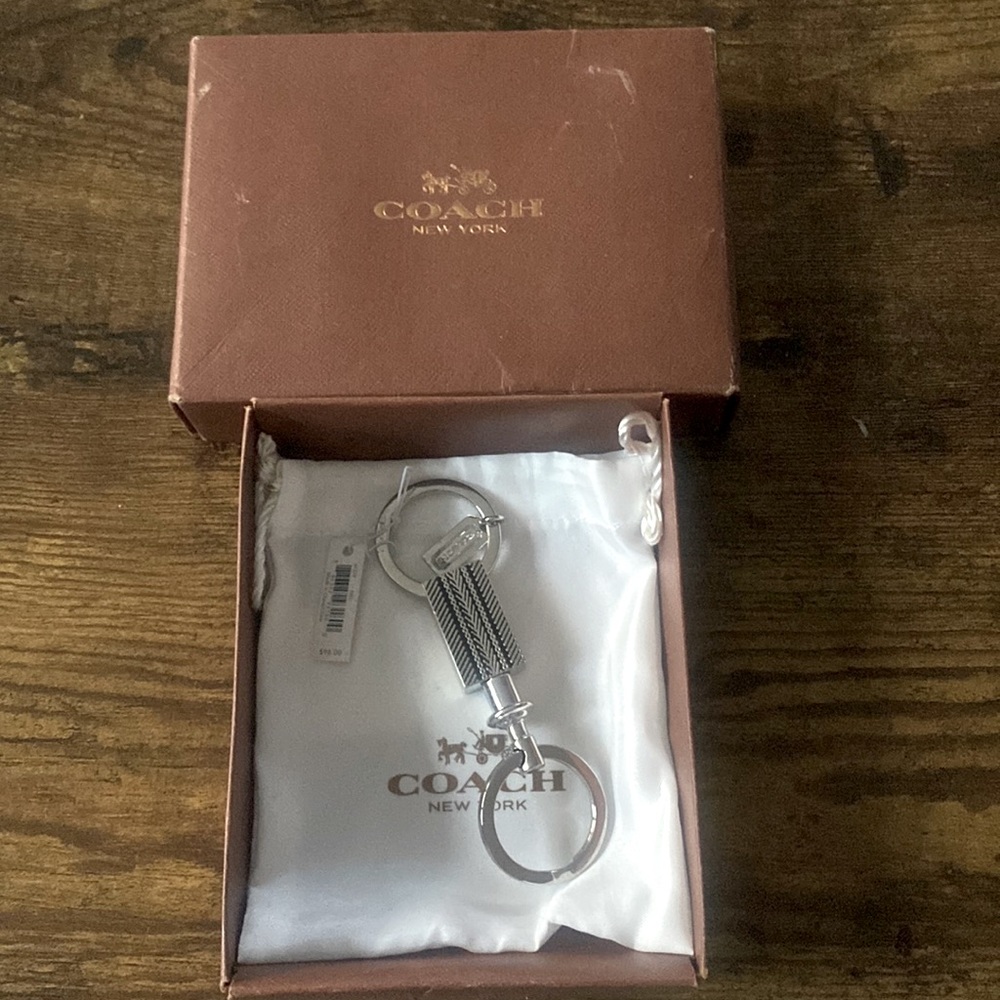 Coach key chain NWT $98